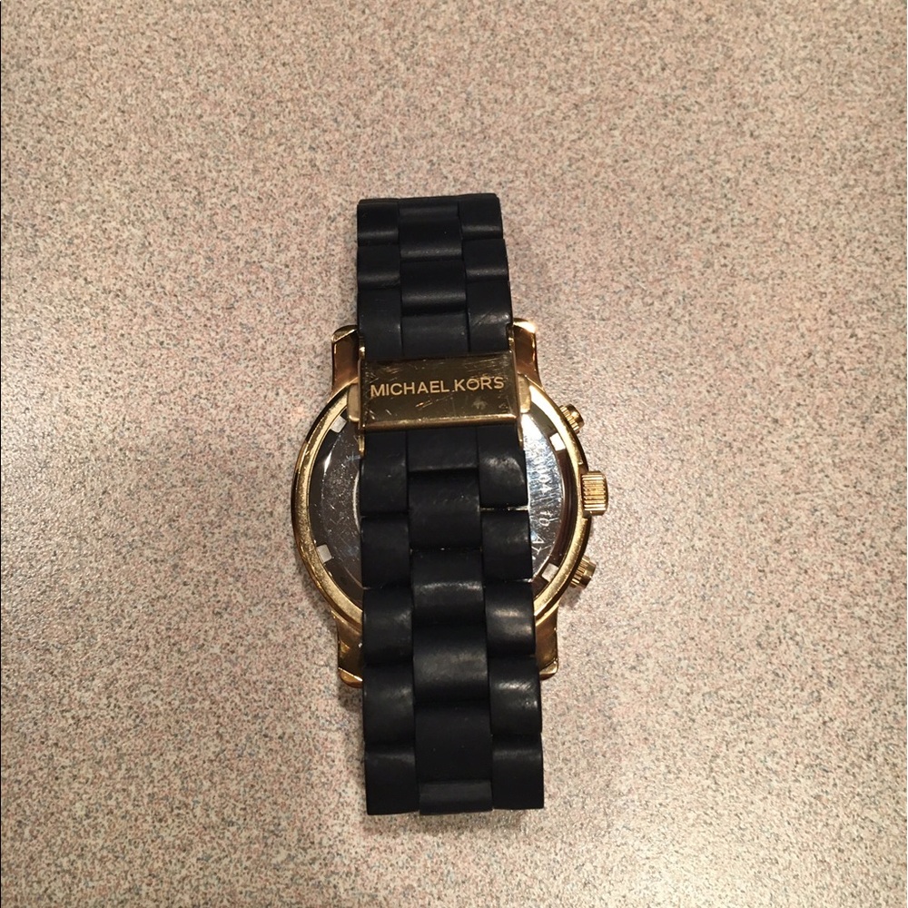 Michael Kors Navy and Gold Watch - Picture 4 of 4
